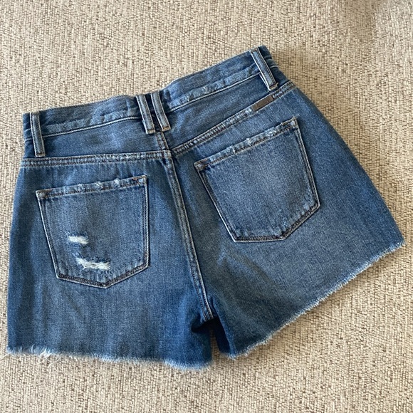 KanCan 5 button denim shorts - Picture 2 of 4